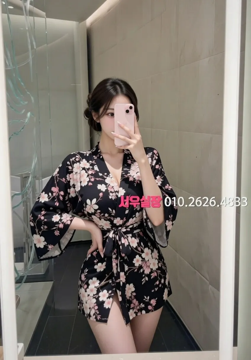 구로 쓰리노 프리미엄 라인업 6번 프로필