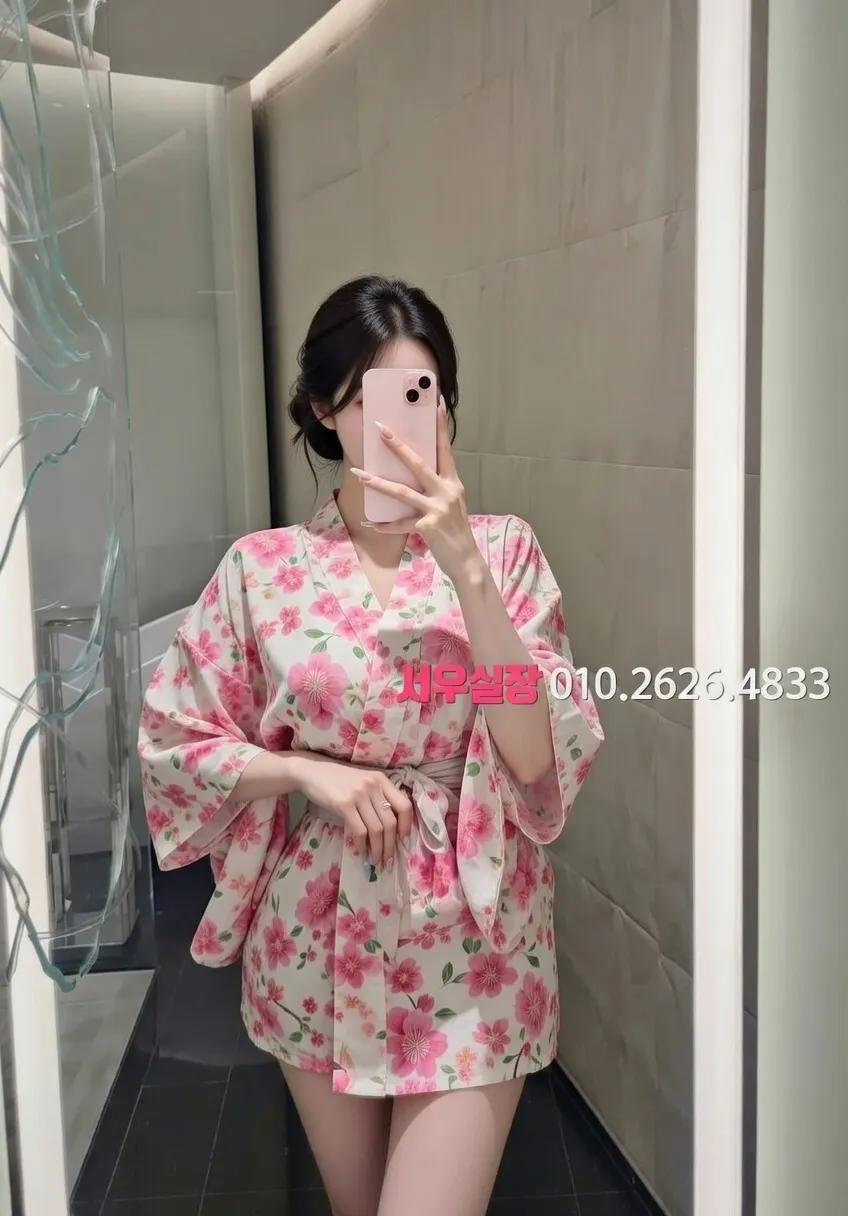 구로 다국적노래클럽 프리미엄 라인업 14번 프로필